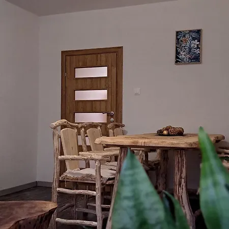 Maximus Apartment