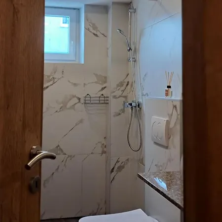 Maximus * Kupres (Canton 10)